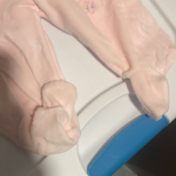 Onesie - Picture 4 of 5